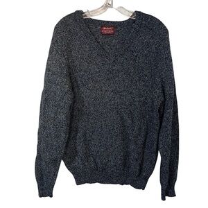 Vintage Men's V-Neck Sweater in Charcoal Heather